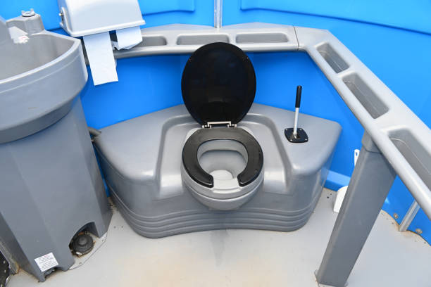 Portable Toilet Options We Offer in Deridder, LA